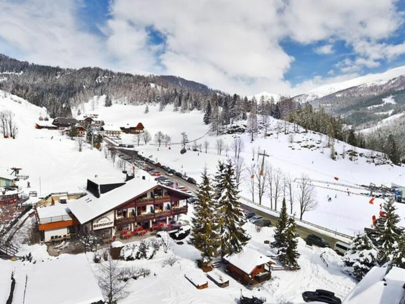 Skihotel Berghof - Ski in & Ski out