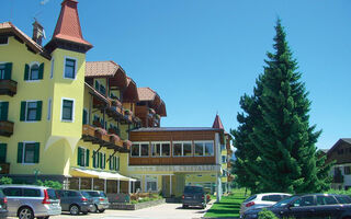 Náhled objektu Cristallo, Dobbiaco / Toblach, 3 Zinnen / Tre Cime Dolomiti, Itálie