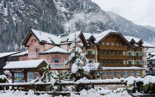 Náhled objektu Gran Chalet Soreghes, Campitello di Fassa, Val di Fassa / Fassatal, Itálie