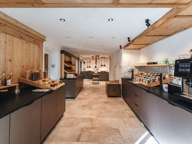 Arpuria (Adults Only) (Adults Only)