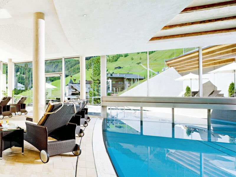 Berghof Crystal Spa & Resort