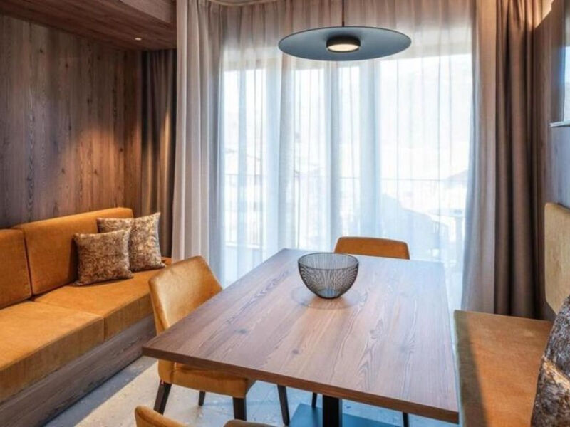Corones Suites