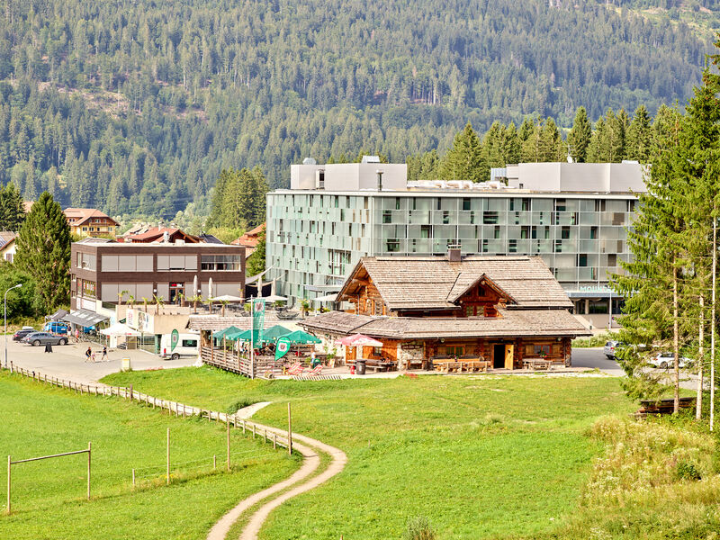 Franz Ferdinand Mountain Resort