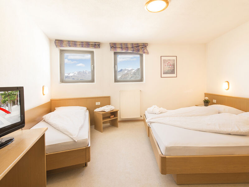 Glacier Grawand SKI OPENING