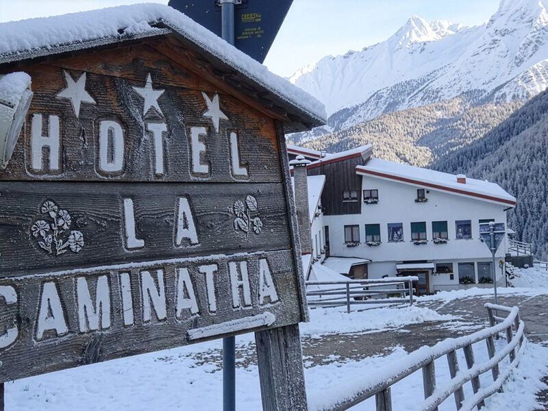 La Caminatha