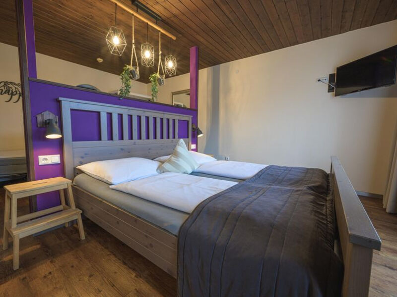 ROJ Rooms & Suites