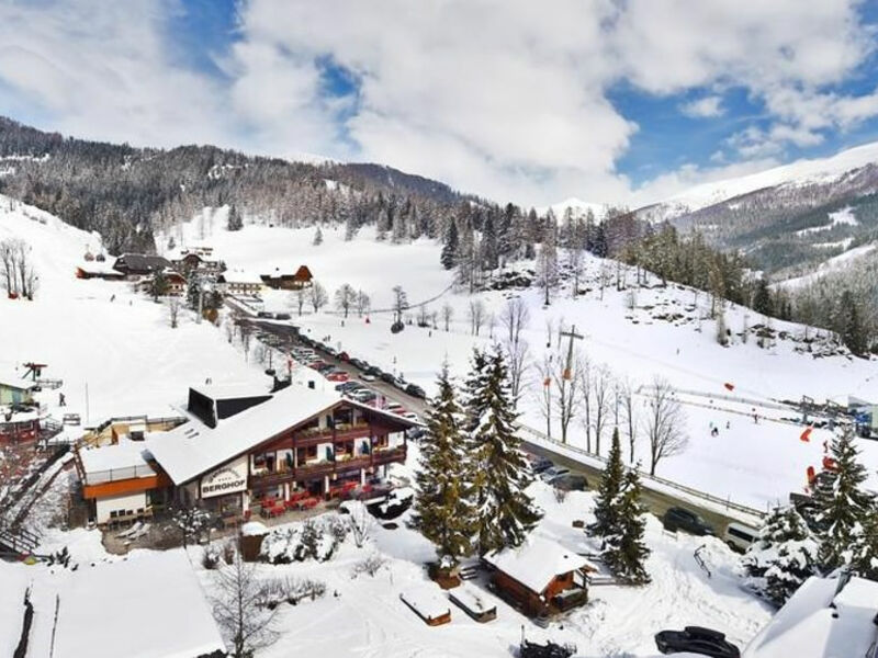 Skihotel Berghof - Ski in & Ski out