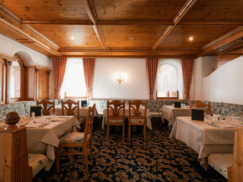 Sport Hotel Kurzras - SKIMAX