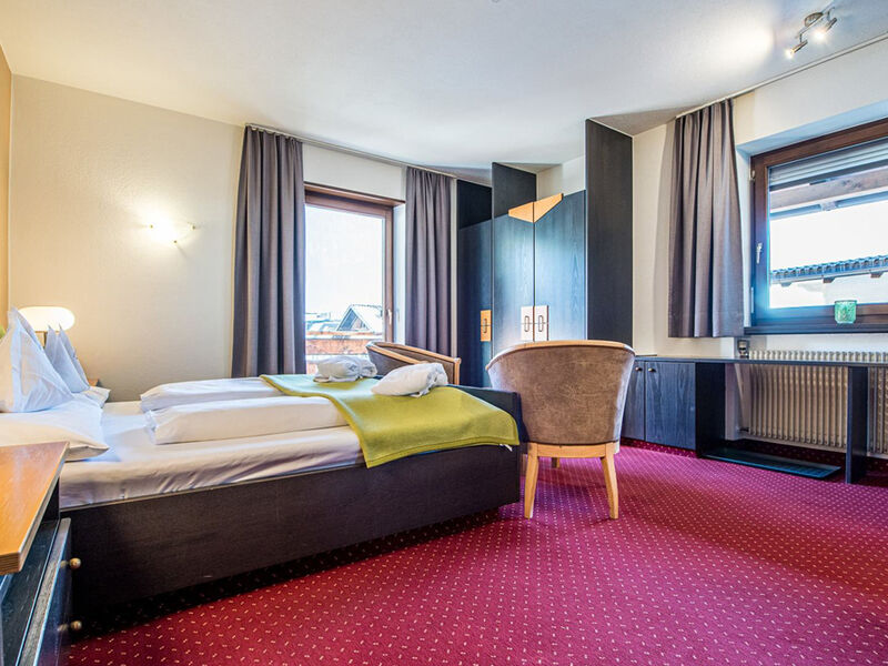 Alphotel Stocker