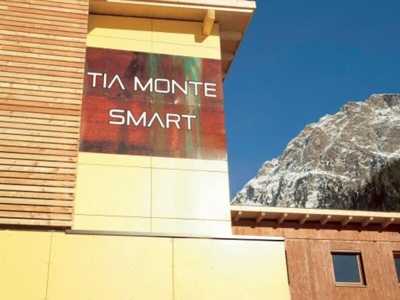 Tia Monte Smart