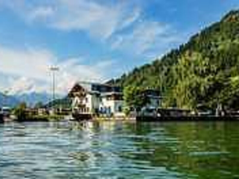 Junges Hotel am See (Jugendgästehaus)