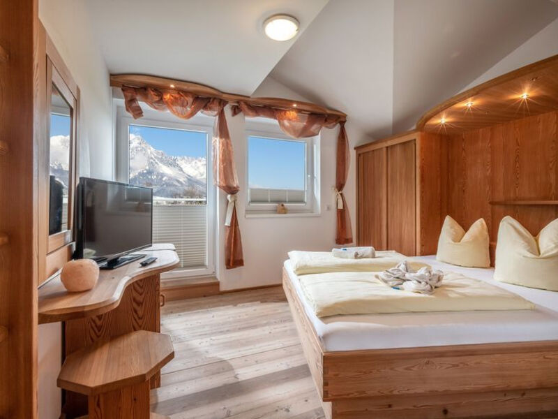 Landhaus Strasser (RPR1.)