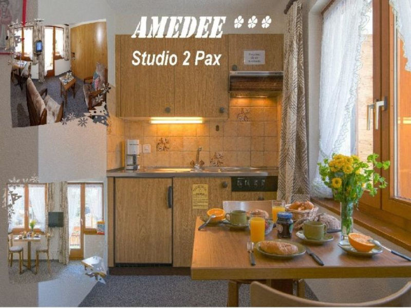 Amedee (048D01)