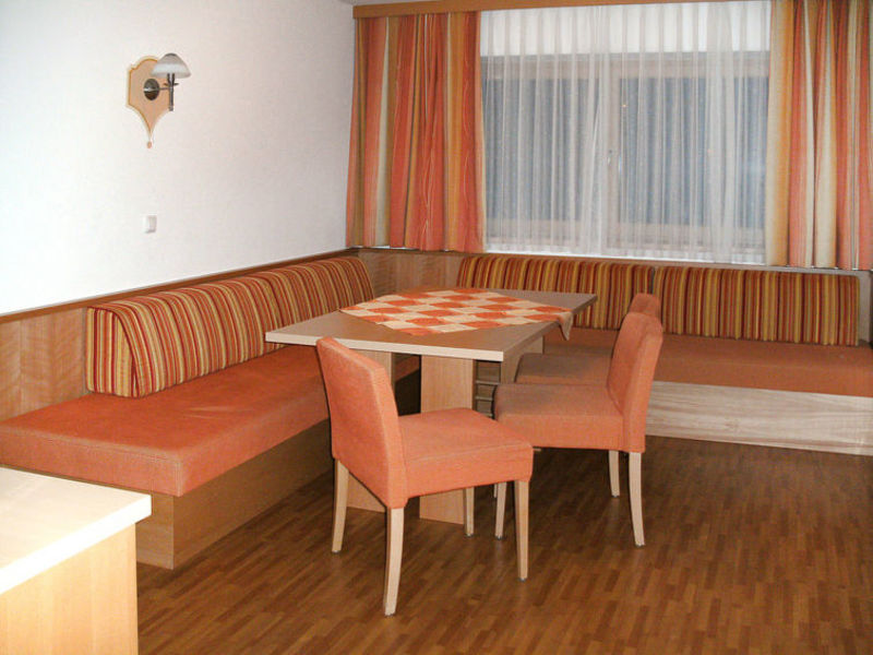 Apartmenthaus Rosa (MRH131)