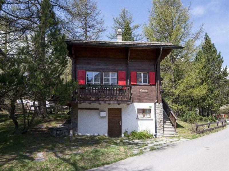 Chalet Domino (125E01)