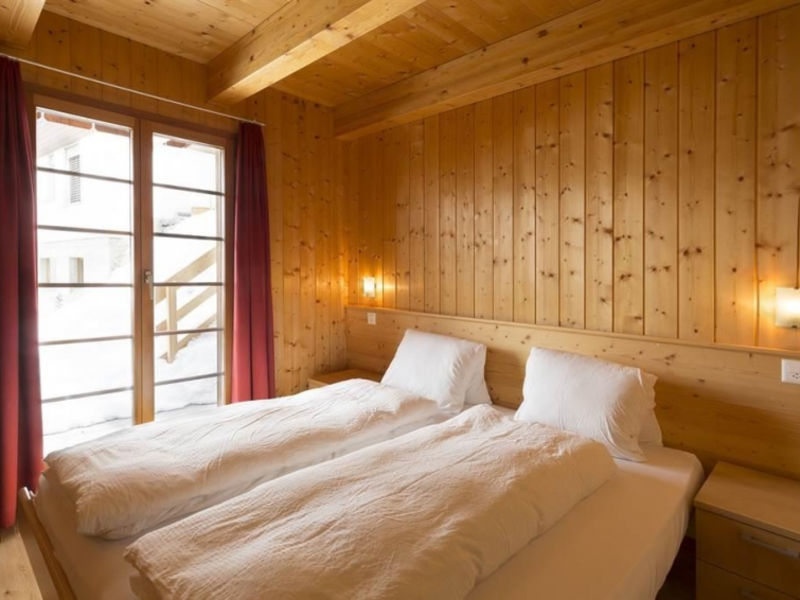 Chalet Flair (149E13)