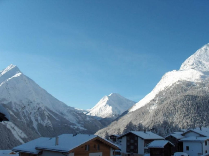 Chalet Flair (149E13)
