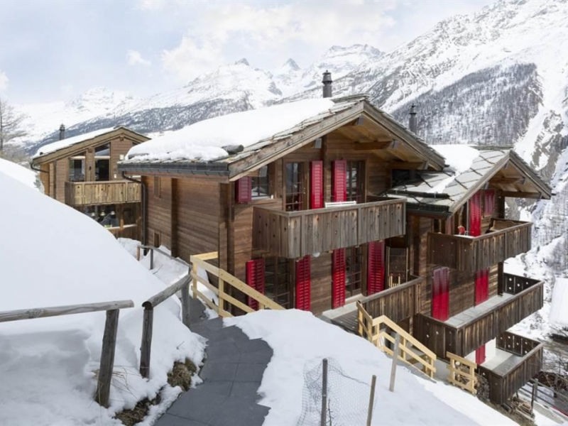 Chalet Flair (149E13)