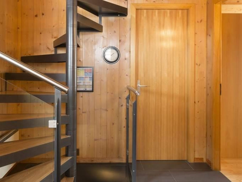 Chalet Flair (149E13)
