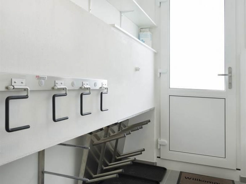 Chalet Flair (149E13)