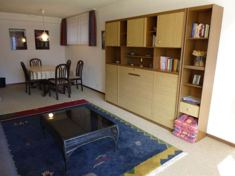 HOLIDAY APARTMENT