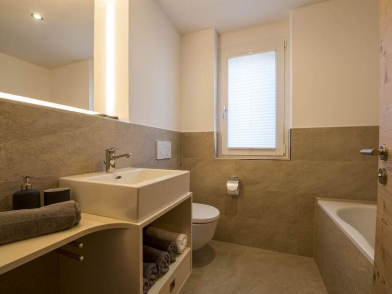 Huwetz 4 1/2 Zimmerwohnung