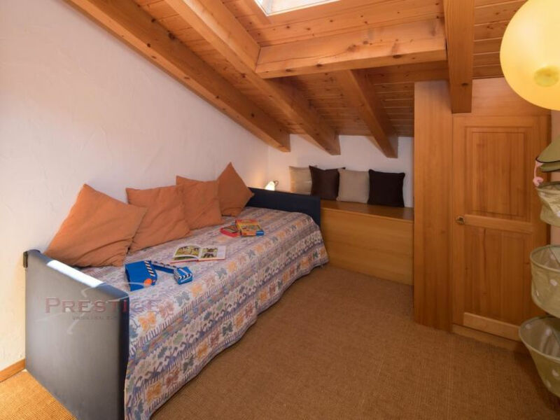 Les Pierres C ( cannot change price
