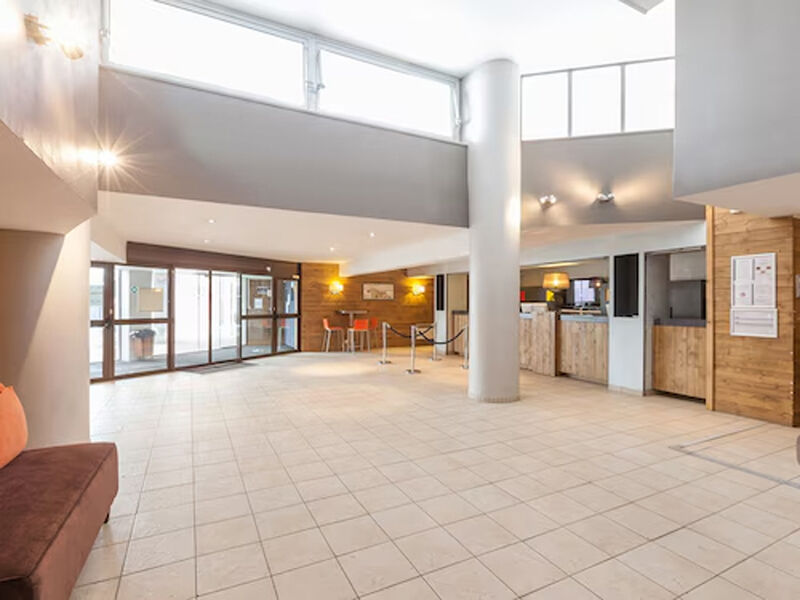 Residence Ours Blanc