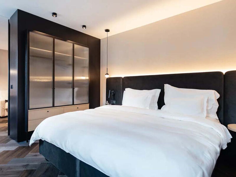 Schwarzer Adler Concept Living