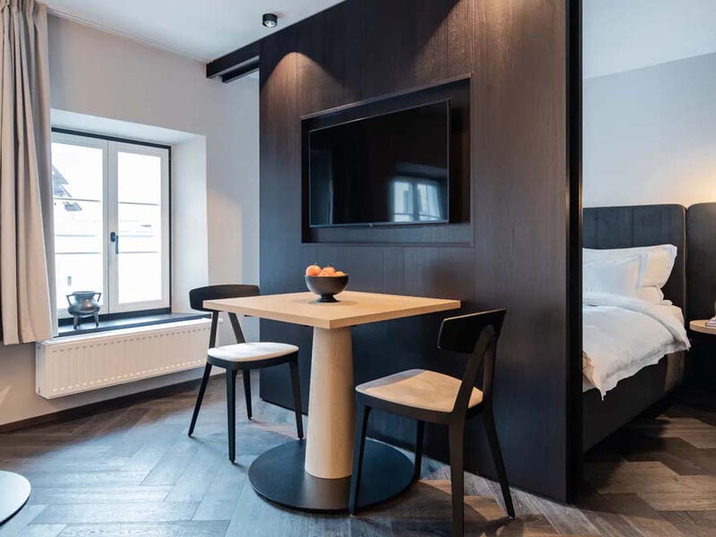 Schwarzer Adler Concept Living
