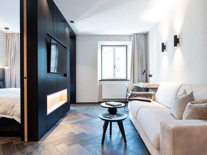 Schwarzer Adler Concept Living