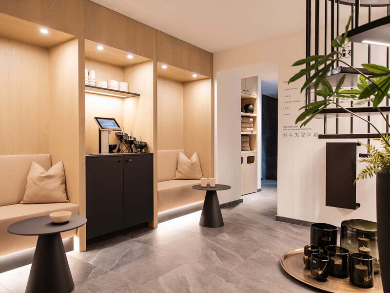 Schwarzer Adler Concept Living
