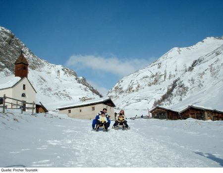 Lyžování ve Val d´Aosta / Aostalu - ilustrační fotografie